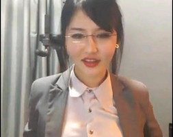 黑冰直播制服诱惑