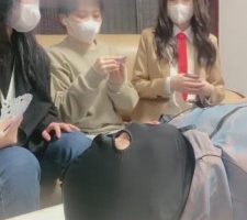 【雪莉】跟素人姐妹玩耍随便调男友狗 bf7049