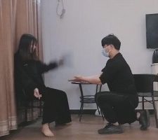 【德意户外男神】重度耳光/提档/踢踹/咬手/骑马/转胯 bf10283