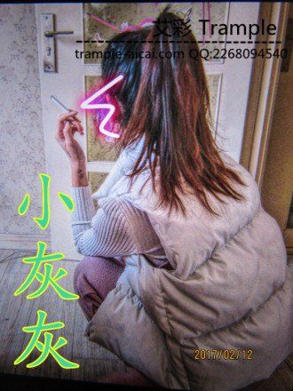 三美人脚下强制呼吸控制