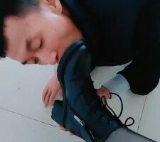 【魅影女神】短靴原味黑丝辱狗 bf20193