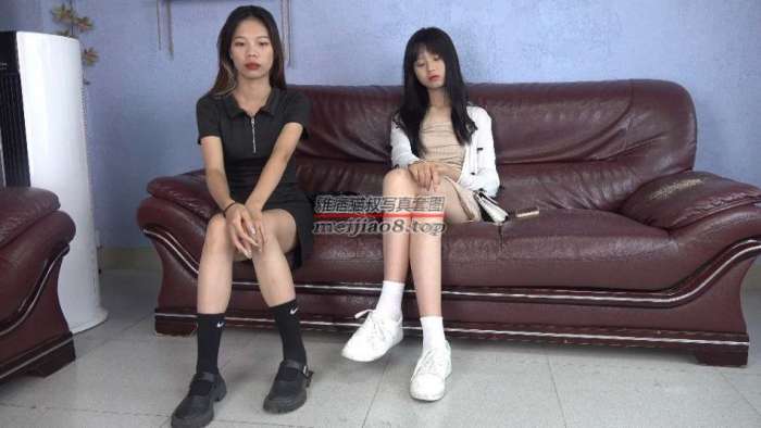 [视频] 南国足艺 试镜极品美女，一米七二加40码大嫩脚，思薇和楚亭大脚对小脚