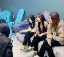 【精神小妹】户外搭讪学生妹回家调我 bf22541