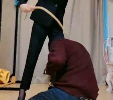 【暴力美学】残暴女总裁对付员工 bf22725