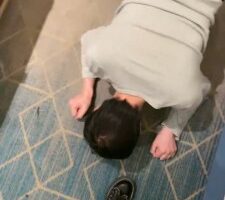 【奈奈生】绿帽贱货跪求圣水+口水 bf23223