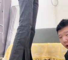 【素人星探】运动鞋白袜全体重踩-强制闻鞋窝白袜脚-棉袜塞嘴 bf26544