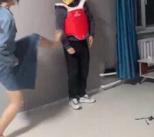 【精神小妹】真实素人跆拳道虐打狗奴 bf27287