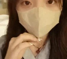 【爱可呀】户外调女研究生/舔鞋底闻臭脚 JS23070919