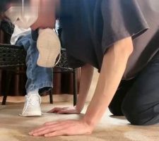 【香芋朱朱】学生S-脚踩喂食/圣水洗礼 bf30962
