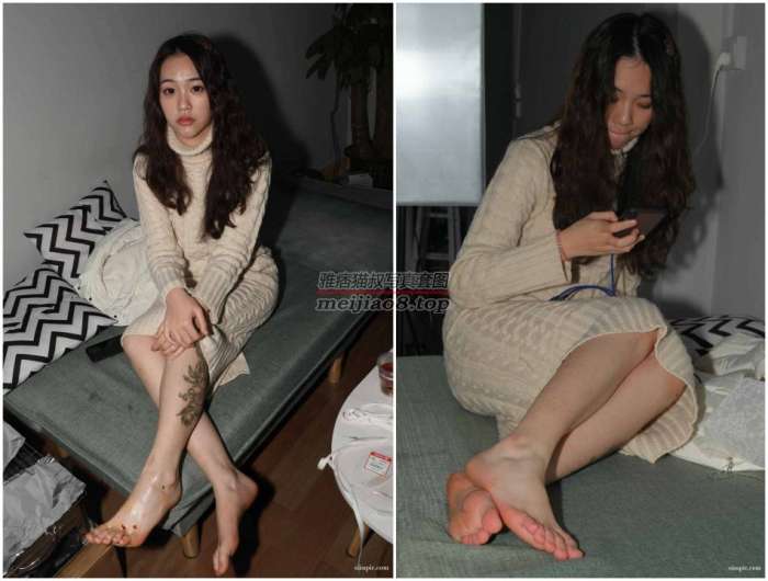 [Pary学生模拍]046 大美女琪琪脚底大餐，近距离脚底特写，汗腺清晰可见