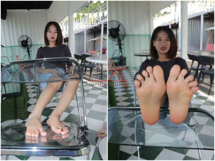 [Pary学生模拍]037 小燕展示35码超小白嫩美脚