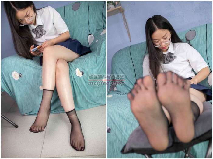 [南国足艺]09-美女姗姗涂着红色脚甲油的美脚穿上黑丝，这样的黑丝美脚谁不爱！