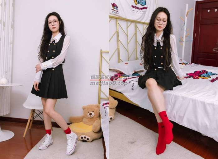 物恋传媒 NO.1443 康康-兔年小红袜