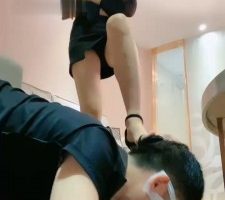 【艾莉】热辣女上司/踩食物喂食/骑马转胯/圣水 bf31424