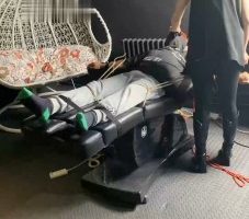 【冰诺】捆绑刑椅丝袜塞嘴虐打 JS231003