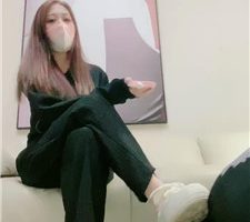 【小软】夜店回来让狗舔脏鞋底/伺候沐足 bf36401
