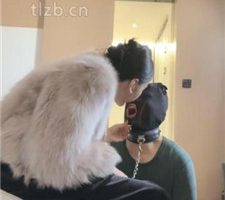【小月牙】狗链拴丧家之犬-虐乳/藤条抽/闻舔高跟/卫生巾辱 JS231221-12