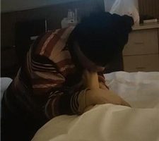【赞拉】下跪舔素人小姐姐的臭脚 JS240129-2
