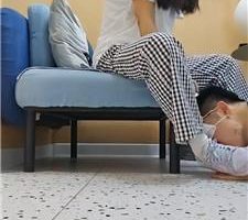 【上头姐妹】素人学生主-脏鞋-白船袜诱惑/强迫圣水 bf39530