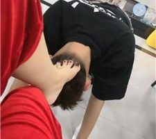 【酒二代】绿帽老公下跪伺候我就寝【下】 JS240408-13