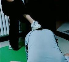 【美容院】清理小白鞋棉袜/鞭打强制闻鞋/喂口水 JS240526-3