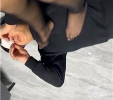 【晴天】黑丝脚踩踏恋足舔【完整版】 JS240626-22