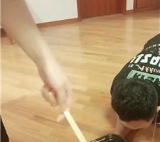 【王妃】高跟脚下喂食圈养犬 bf44717