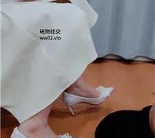 【拽拽】掐乳/肉丝脚踩虐狂舔 JS240924-15