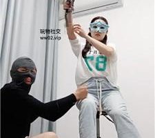 【姗姗】鞭打肉丝脚踩/中指鄙视 bf44874