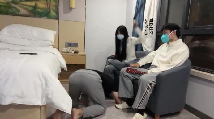 【安徽情侣】骑马鞭打/舔闻白袜/耳光踩踏/赏赐圣水 bf45670