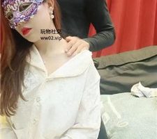 【咩祖】下跪伺候主人就寝 JS241024-23