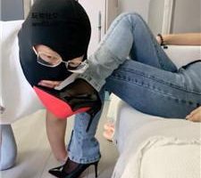 【栀子女王】近距离黑丝高跟玩虐【双视角版】 JS241103-2