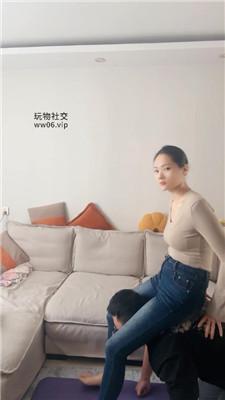 【埋汰】牛仔裤女神S玉足踩虐 bf47283