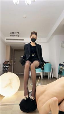 【七月】长腿车模S诱惑虐杀脚下奴【上】 bf47413