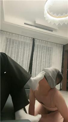【虎牙】内裤套头/舔闻空军一号白袜/骑马脚深喉 JS241127-20