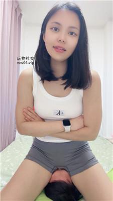 【栀子女王】强制坐脸窒息/闻舔腋下 JS241201-29