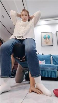 【李老师】白袜脚跳踩/胯下羞辱 JS241212-10