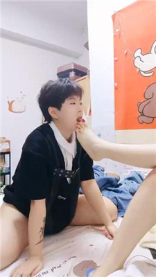 【本子大王】玉足碾压喂食专场 JS241213-33