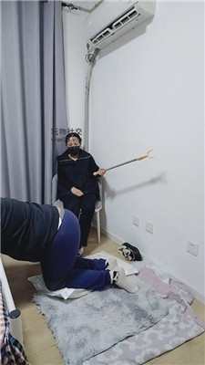 【上海汤圆】白袜脚玩虐狗继父   241213-10