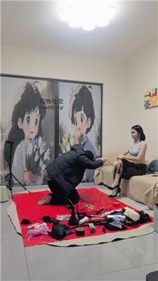 【嘤嘤嘤】捆绑重度鞭打/高跟踩/电击 bf48320