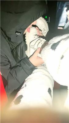 【桃子老师】电影院调-脏短靴棉袜裸足舔 JS241218-11