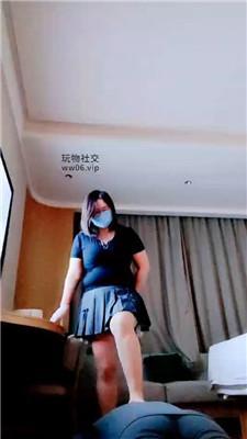 【拽拽】微胖女主肉丝脚踩虐 JS250208-18