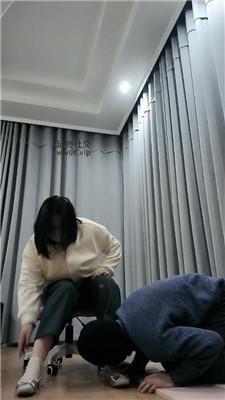 【拽拽】酸臭肉丝脚气味辱 JS250211-19