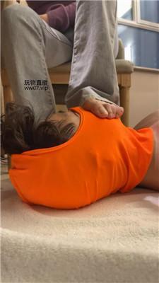 【玥野兔】黑棉袜酸臭脚丫踩狗脸 JS250225-3