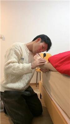 【薇薇】下跪圈养奴伺候起床【下】 JS250226-40