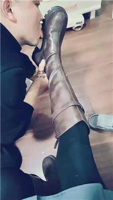 【山兔莓】清理脏长靴 JS250306-4