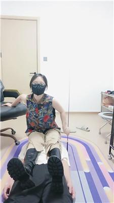 【薇薇】骑马骑脖鞭打/舔脏鞋 JS250315-9