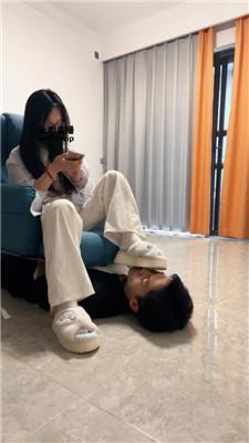 【南月女神】品尝主人的原味脚丫 bf51608