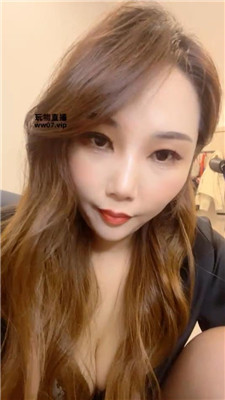 【格调】来看大屁股    250325-3