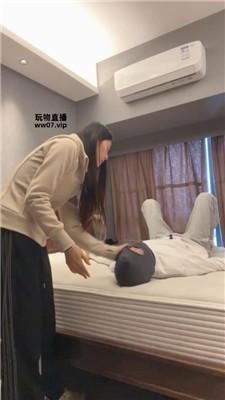 【伊未】运动鞋白袜踩-坐脸窒息 bf51968